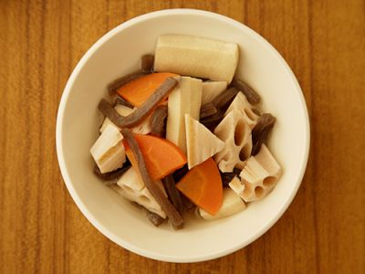 高野豆腐とこんにゃくの煮物