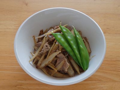 豚肉とごぼうの甘辛煮