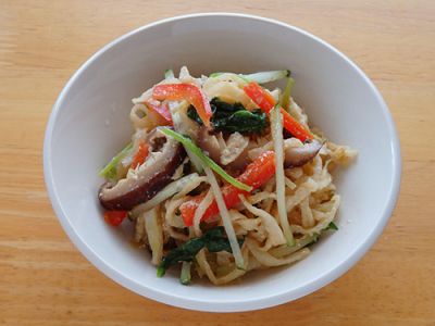 切り干し大根のピーナッツ酢和え