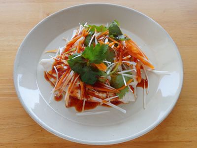 ささみの豆板醤ソースかけ