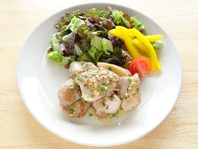 鶏肉のグリーンソース