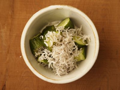 きゅうりとしらす干しの酢の物