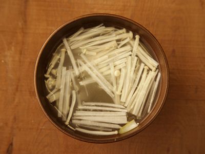 えのき茸と長ねぎの中華スープ