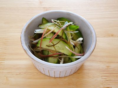 きゅうりと切り昆布の和え物