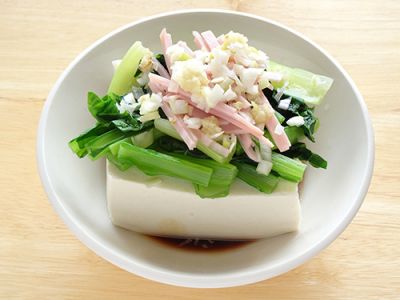 豆腐のサラダ
