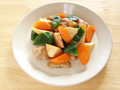 鶏肉とたけのこの炒め物