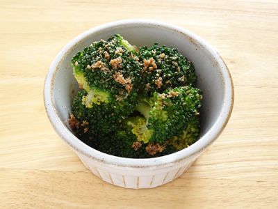 ブロッコリーのごましょうゆ和え