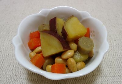 大豆と根菜の甘煮