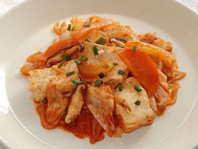 豆腐とたっぷり野菜のコチュジャン蒸し