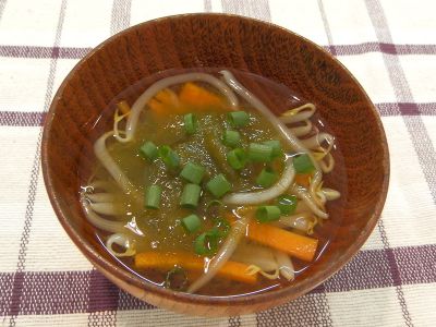 とろろ昆布のすまし汁