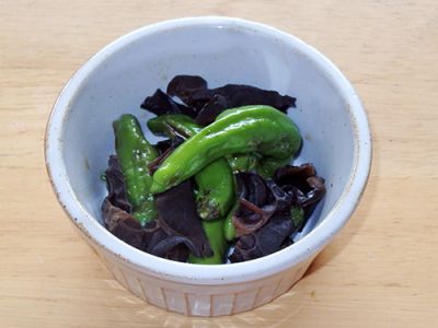 ししとうときくらげの簡単炒め
