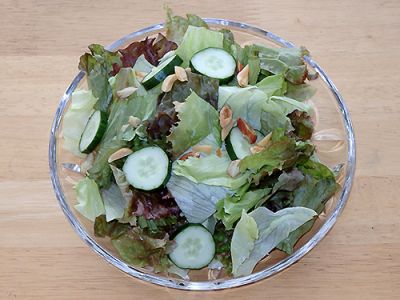 ナッツonサラダ