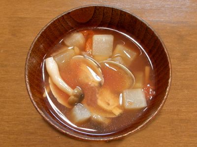 あさりとトマトのスープ