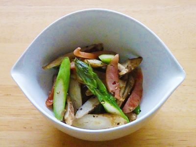 アスパラとごぼうの炒め物