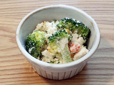 ブロッコリーとおからのサラダ
