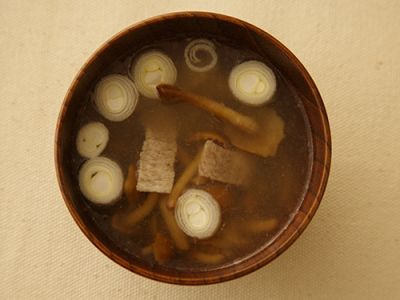 なめこスープ