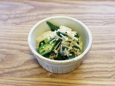オクラとえのきの粒マスタードサラダ