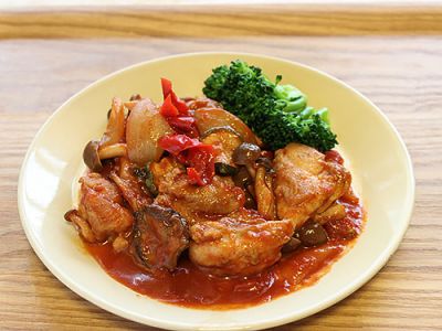 干し野菜とチキンのトマト煮込み