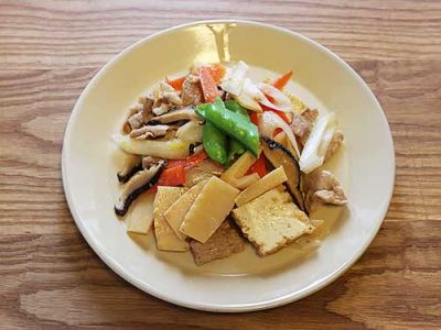 厚揚げとたけのこの炒め物
