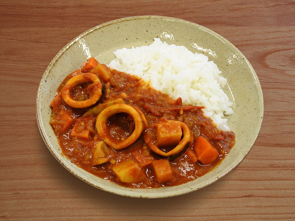 いかとトマトのカレー