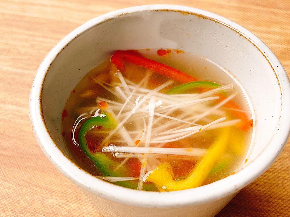 ピーマンの彩り中華スープ