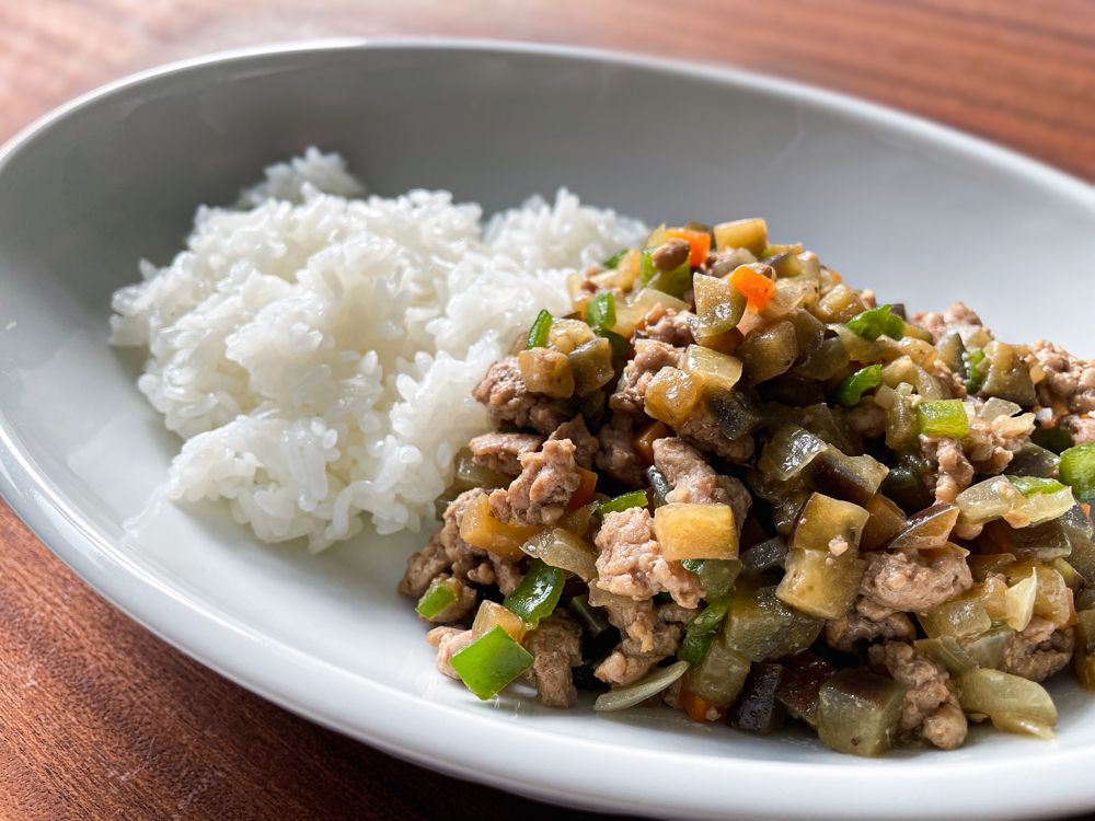 野菜たっぷり肉味噌あんかけごはん