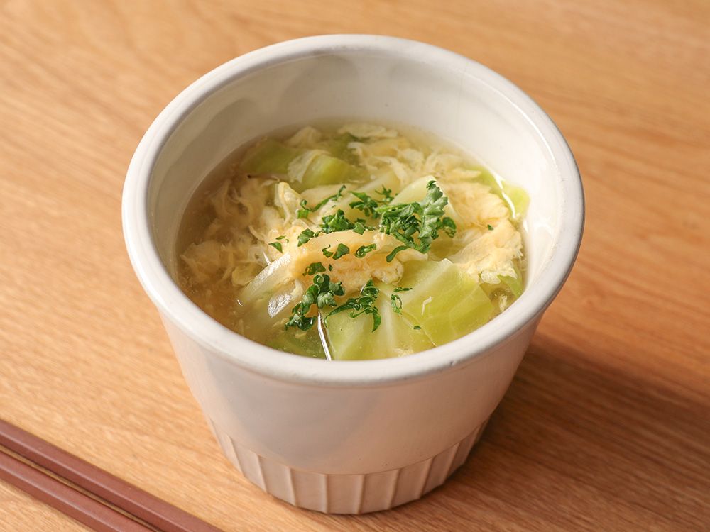 キャベツと卵のスープ