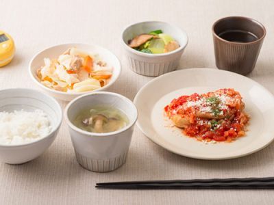鶏肉のトマト煮定食