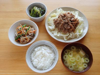 豚肉の生姜焼き定食