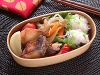 ぶりの竜田揚げ弁当