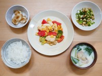 鶏肉とトマトのバターポン酢炒め定食