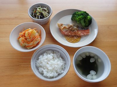 鮭の甘酢焼き定食