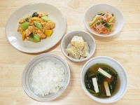 ささみの辛み炒め定食
