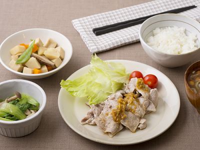 ゆで豚の香味ソースかけ定食