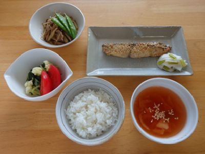 さわらのごま風味焼き定食